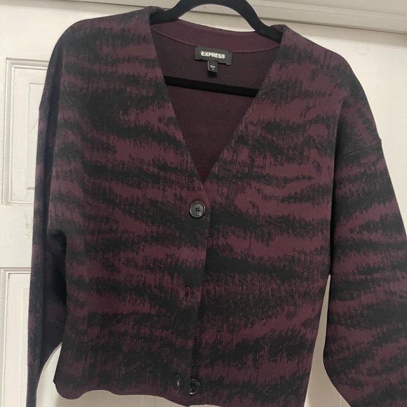 Abstract Jacquard Button Front Cardigan - Picture 2 of 5